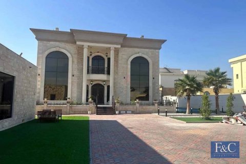 Villa in Al Barsha 2, Al Barsha, Dubai 6 bedrooms, 1394 sq.m. № 103765 - photo 11