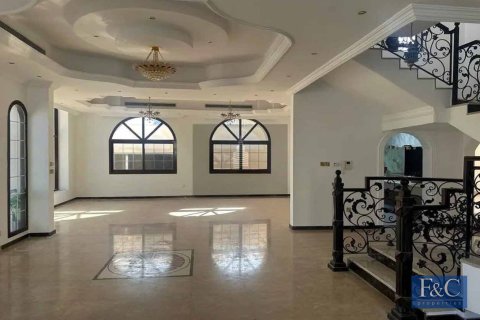 Villa in Al Barsha 2, Al Barsha, Dubai 6 bedrooms, 1394 sq.m. № 103765 - photo 7