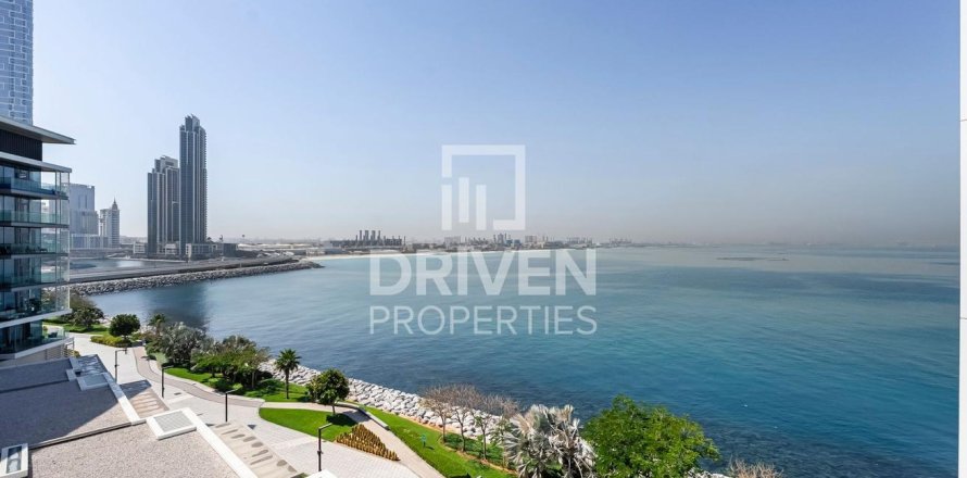 Apartment in Bluewaters Residences, Bluewaters, Dubai 2 bedrooms, 152 sq.m. № 86937