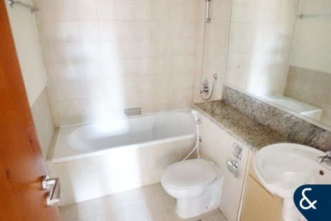 Купить квартиру в Al Jaz, Greens, Дубай: 3 спальни, 136м², № 75132 - фото 13