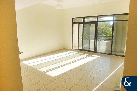 Купить квартиру в Al Jaz, Greens, Дубай: 3 спальни, 136м², № 75132 - фото 1