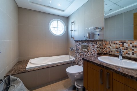 Villa à Jumeirah Islands, Dubai, 5 chambres, 436 m², № 96838 - photo 25