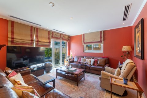 Villa à Jumeirah Islands, Dubai, 5 chambres, 436 m², № 96838 - photo 8