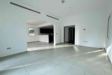 Villa à Jumeirah Village Triangle, Dubai, 2 chambres, 250 m², № 96836 - photo 6