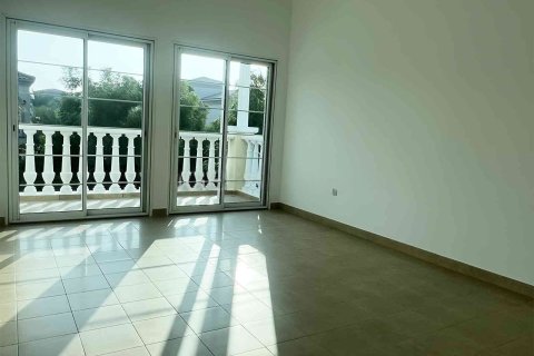 Villa à Jumeirah Village Triangle, Dubai, 2 chambres, 250 m², № 96836 - photo 9