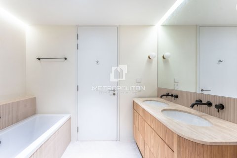 Apartment in Bluewaters Residences, Bluewaters, Dubai 2 bedrooms, 137 sq.m. № 8833 - photo 28