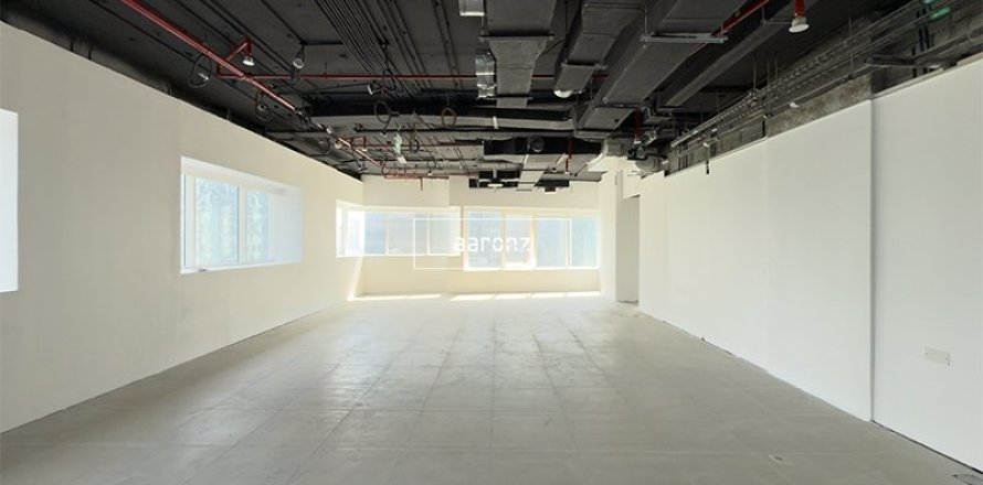 Bureau à Business Bay, Dubai, 204.4 m², № 49687