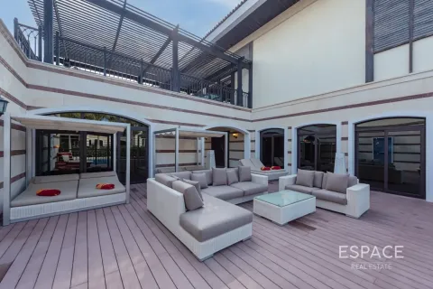 Villa en Palm Jumeirah, Dubai, 4 dormitorios, 581 m², № 61712 - foto 16