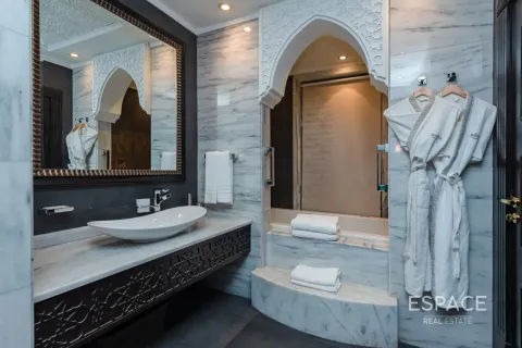 Villa en Palm Jumeirah, Dubai, 4 dormitorios, 581 m², № 61712 - foto 8