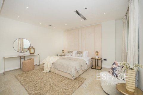 Apartment in Jumeirah Beach Residence, Dubai 4 bedrooms, 514 sq.m. № 61713 - photo 5