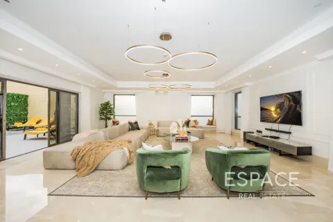 Apartment in Jumeirah Beach Residence, Dubai 4 bedrooms, 514 sq.m. № 61713