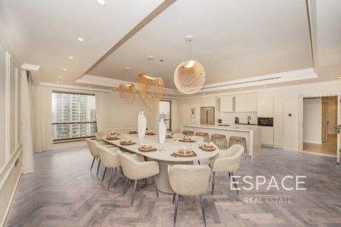 Apartment in Jumeirah Beach Residence, Dubai 4 bedrooms, 514 sq.m. № 61713 - photo 2