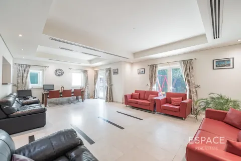 Купить таунхаус в Al Furjan, Дубай: 3 спальни, 301м², № 61796 - фото 1