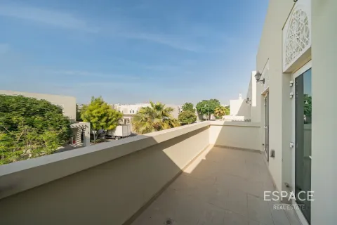 Купить таунхаус в Al Furjan, Дубай: 3 спальни, 301м², № 61796 - фото 16