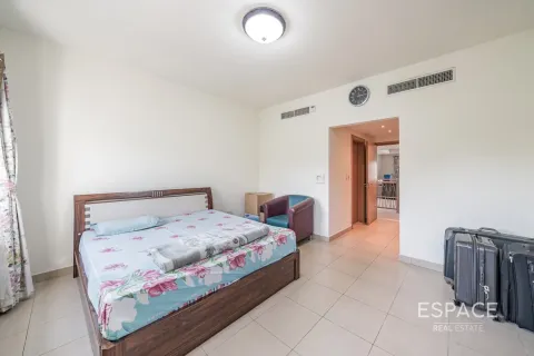 Купить таунхаус в Al Furjan, Дубай: 3 спальни, 301м², № 61796 - фото 12