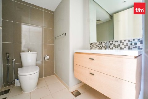 Снять в аренду виллу в Дубае: 3 спальни, 253м², № 67419 - фото 9