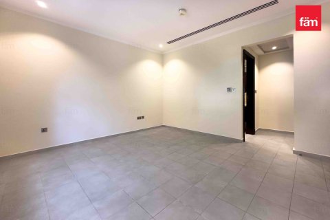 Villa in Dubai 4 bedrooms, 740 sq.m. № 70619 - photo 21