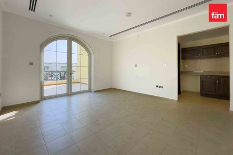 Villa in Dubai 4 bedrooms, 740 sq.m. № 70619 - photo 9