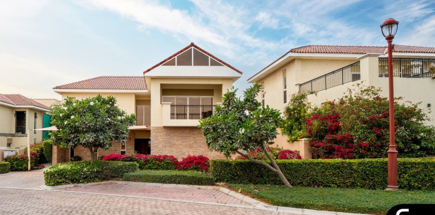 Вилла в Джумейра Гольф Эстейтс, Дубай, 5 спален, 749м², № 98301