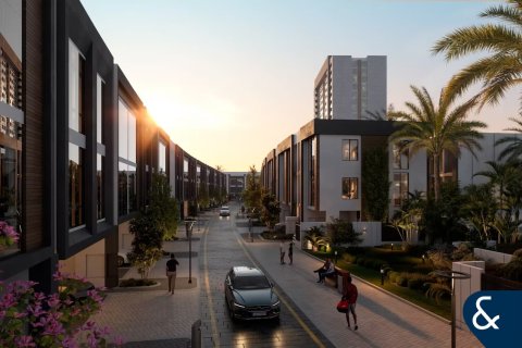 Купить таунхаус в Dubai Land, Дубай: 5 спален, 223м², № 98297 - фото 14