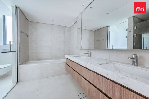 Villa en Dubai, 4 dormitorios, 488 m², № 67369 - foto 2