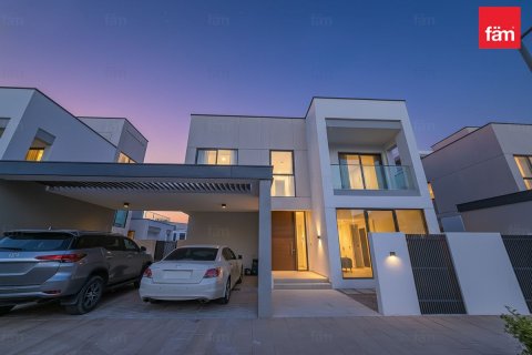 Villa en Dubai, 4 dormitorios, 488 m², № 67369 - foto 24