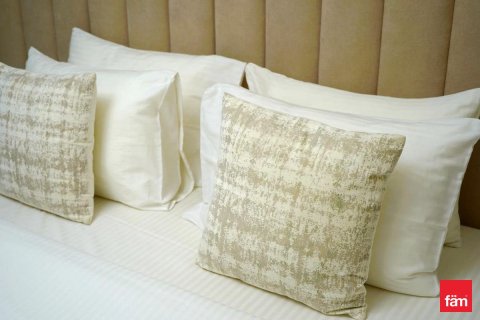 Apartment in Business Bay, Dubai 2 bedrooms, 108.2 sq.m. № 67389 - photo 16