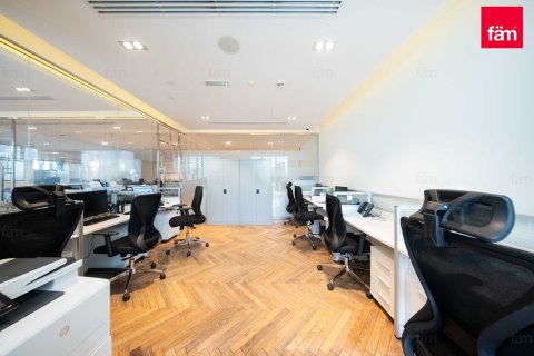 Office in Dubai Marina, Dubai 400.6 sq.m. № 67380 - photo 3