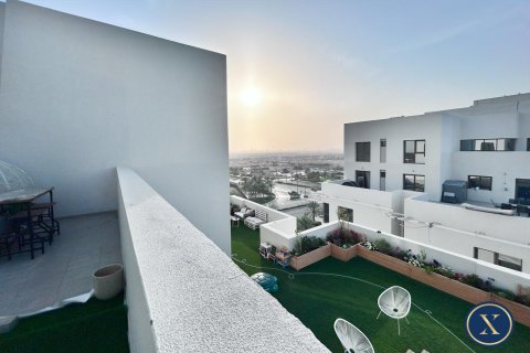 Apartment in Town Square, Dubai 3 bedrooms, 139 sq.m. № 45992 - photo 17
