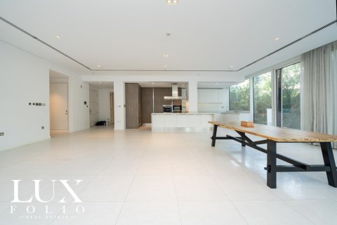 Apartment in Al Barari, Dubai 2 bedrooms, 270 sq.m. № 45979 - photo 12