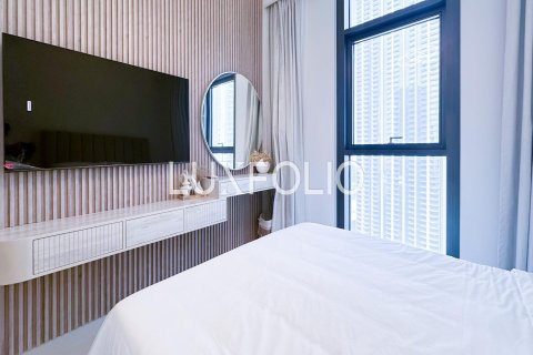 Apartment in Downtown Dubai (Downtown Burj Dubai), Dubai 3 bedrooms, 126 sq.m. № 45978 - photo 14
