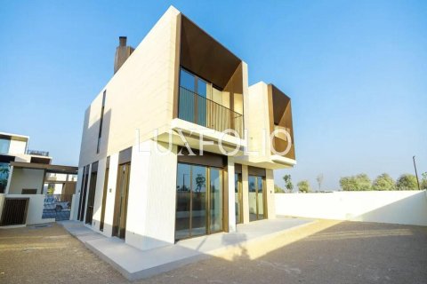 Villa in Dubai Hills Estate, Dubai 5 bedrooms, 660 sq.m. № 45977 - photo 2