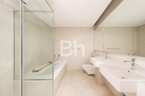 Apartment in Al Wasl, Dubai 2 bedrooms, 147 sq.m. № 21277 - photo 9