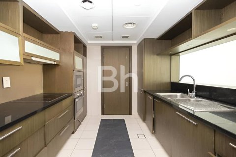 Apartment in Downtown Dubai (Downtown Burj Dubai), Dubai 2 bedrooms, 121 sq.m. № 21280 - photo 6