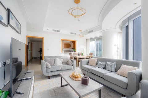 Apartment in Downtown Dubai (Downtown Burj Dubai), Dubai 2 bedrooms, 159 sq.m. № 21275 - photo 2