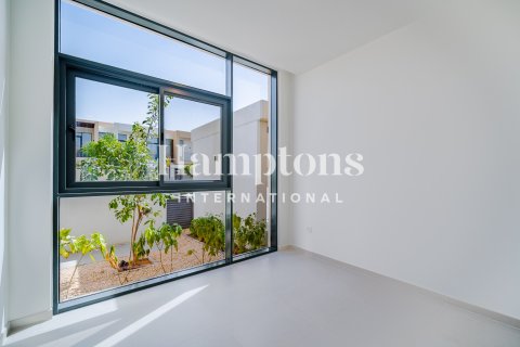 Снять в аренду виллу в Dubai South (Dubai World Central), Дубай: 4 спальни, 350.33721300м², № 67736 - фото 10