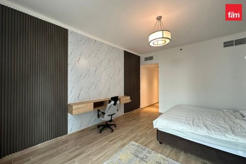 Снять в аренду квартиру в Бизнес-Бэе, Дубай: 2 спальни, 127.1м², № 135167 - фото 2