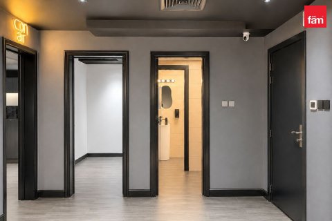 Снять в аренду офис в Аль-Барше, Дубай: 102.1м², № 135159 - фото 6