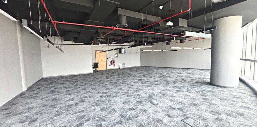 Office in Dubai 148.1 sq.m. № 135158