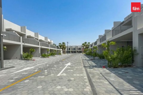 Townhouse in Mohammed Bin Rashid City, Dubai 2 bedrooms, 111.5 sq.m. № 135168 - photo 2