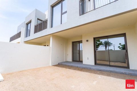 Maison de ville à Dubai, 3 chambres, 140.6 m², № 49319 - photo 1