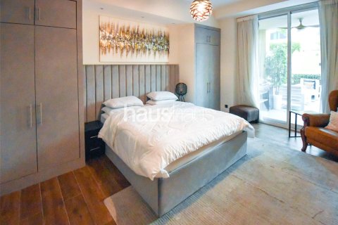Townhouse in Palm Jumeirah, Dubai 3 bedrooms, 484 sq.m. № 44651 - photo 20