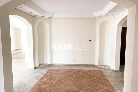 Villa à Dubai Investment Park, Dubai, 5 chambres, 548 m², № 44639 - photo 5
