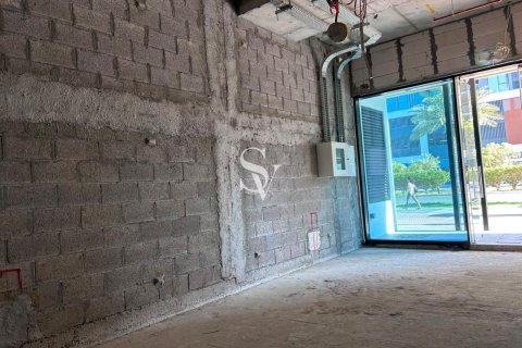 Commercial property in District 16, Jumeirah Village Circle, Dubai 52 sq.m. № 111070 - photo 4