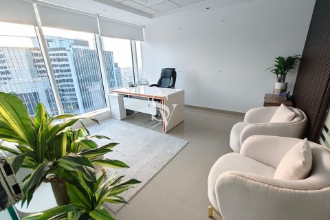 Снять в аренду офис в Бизнес-Бэе, Дубай: 61м², № 111061 - фото 4