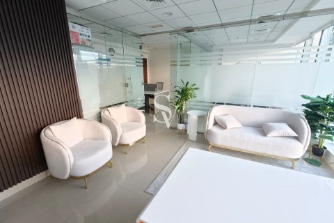 Офис в Бизнес-Бэе, Дубай, 61м², № 111061