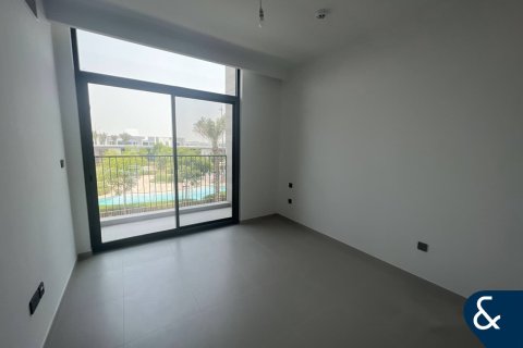 Villa in Sun, Arabian Ranches 3, Dubai 3 bedrooms, 181 sq.m. № 76480 - photo 6