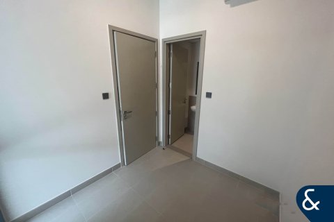 Villa in Sun, Arabian Ranches 3, Dubai 3 bedrooms, 181 sq.m. № 76480 - photo 7