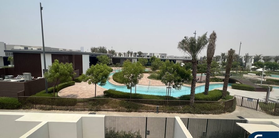 Villa in Sun, Arabian Ranches 3, Dubai 3 bedrooms, 181 sq.m. № 76480