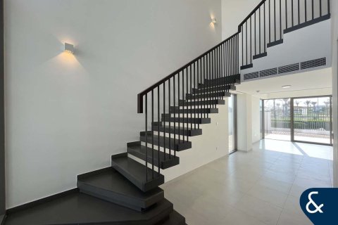 Villa in The Valley, Dubai 4 bedrooms, 258 sq.m. № 76481 - photo 2